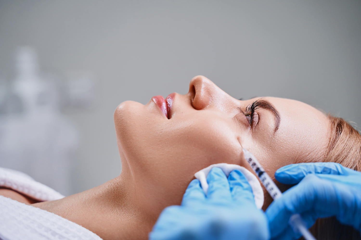corso di medicina estetica base viso low-dose